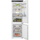 Hisense RB3B250SEWE1 frigorifero con congelatore Da incasso 252 L E Bianco