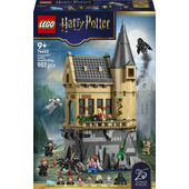 LEGO Harry Potter 76463 Castello di Hogwarts: Ala dell’Infermeria Giocattolo, Kit di Modellismo con 7 Minifigure, Regalo 9+