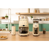 Smeg Macchina da Caffè Filtro 50's Style – Panna LUCIDO – DCF02CREU