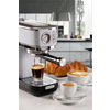 Miniatura prodotto 1381 Macchina da caffè con manometro, compatibile con caffè in polvere e cialde ESE, 1300 W, Capacità 1,1 L, 15 bar di pressione, Filtro ½ tazze, Dispositivo Cappuccino, Bianco