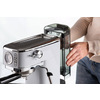 Miniatura prodotto 1381 Macchina da caffè con manometro, compatibile con caffè in polvere e cialde ESE, 1300 W, Capacità 1,1 L, 15 bar di pressione, Filtro ½ tazze, Dispositivo Cappuccino, Bianco